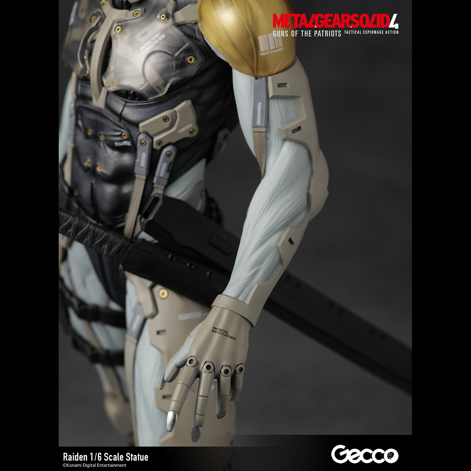 METAL GEAR SOLID 4 GUNS OF THE PATRIOTS, Raiden 1/6 Scale Statue 